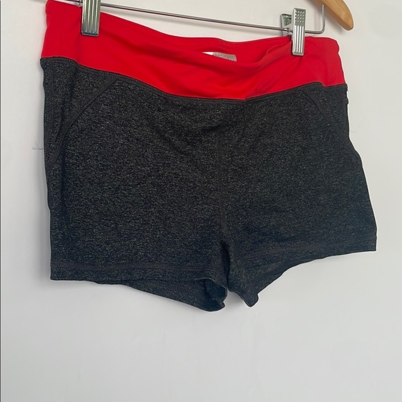 Forever 21 Charcoal Grey Throwback Athletic Shorts Stretchy Comfort Medium - Picture 5 of 15